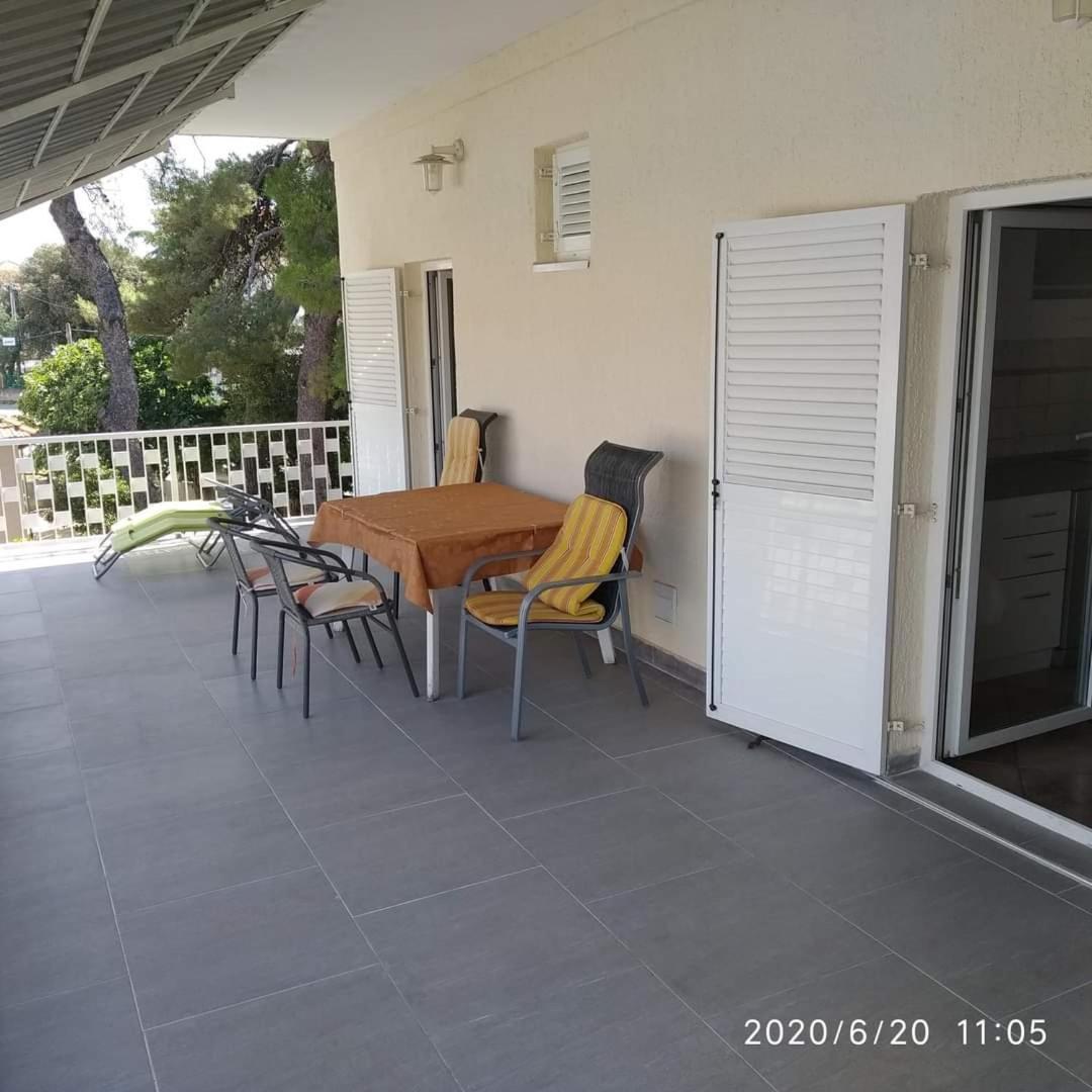 Apartmani Lucia Biograd Biograd Na Moru Exterior foto